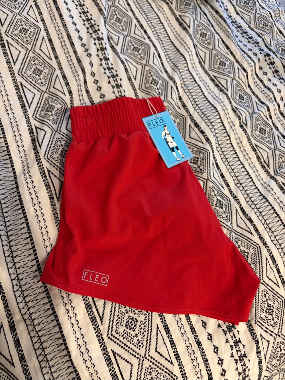 Fleo bright red shorts